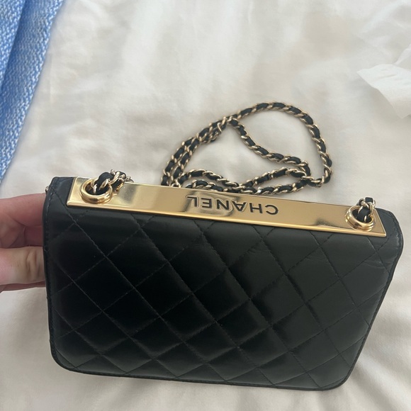 Chanel Trendy WOC Black Leather, Gold Hardware - Picture 5 of 16